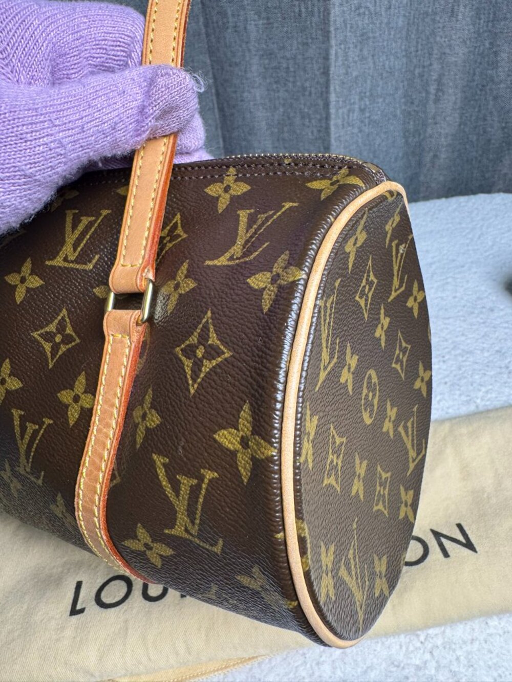 LOUIS VUITTON Authentic Papillon 30 in Monogram canvas For Mommy and daughter - Picture 4 of 16